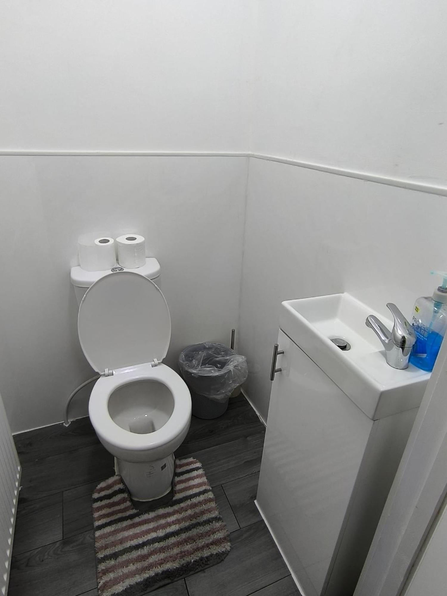 אולדברי Spacious Full Home - Perfect For Families & Groups מראה חיצוני תמונה