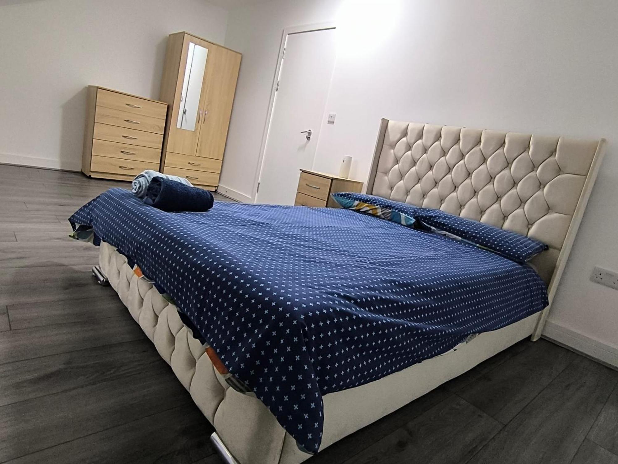 אולדברי Spacious Full Home - Perfect For Families & Groups מראה חיצוני תמונה