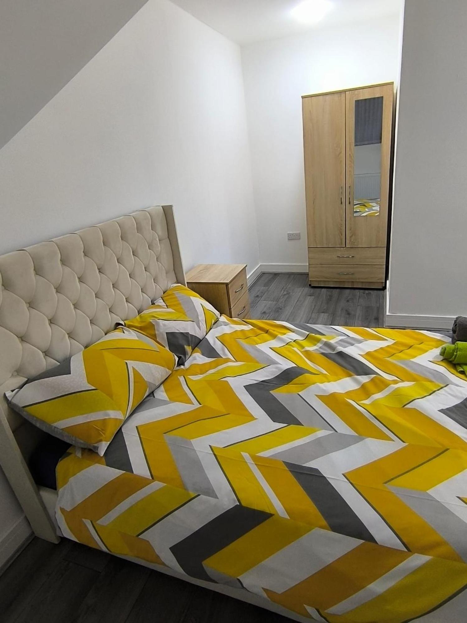 אולדברי Spacious Full Home - Perfect For Families & Groups מראה חיצוני תמונה