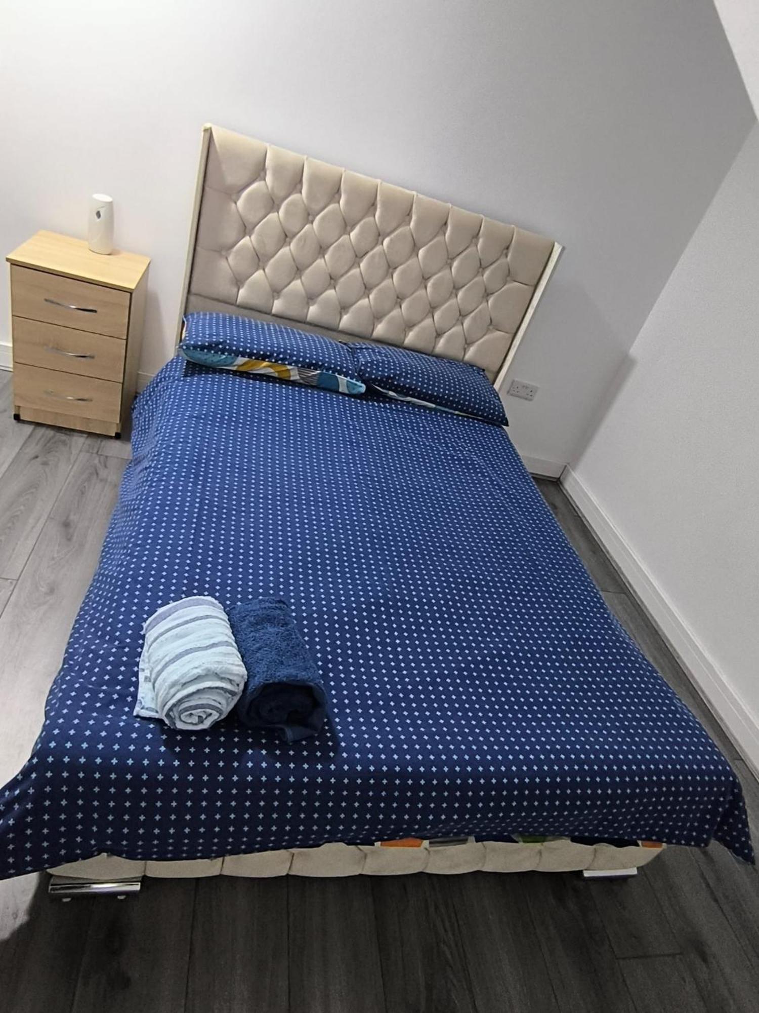 אולדברי Spacious Full Home - Perfect For Families & Groups מראה חיצוני תמונה